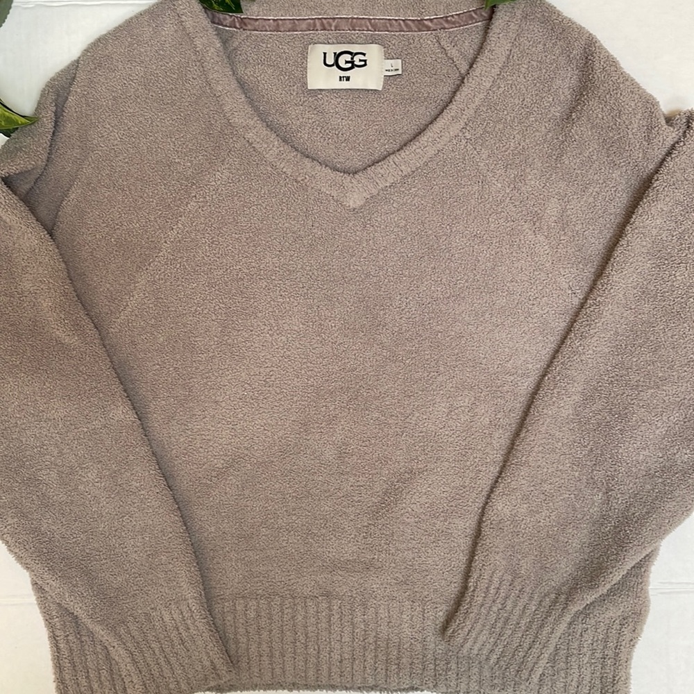 UGG Rtw - sweater